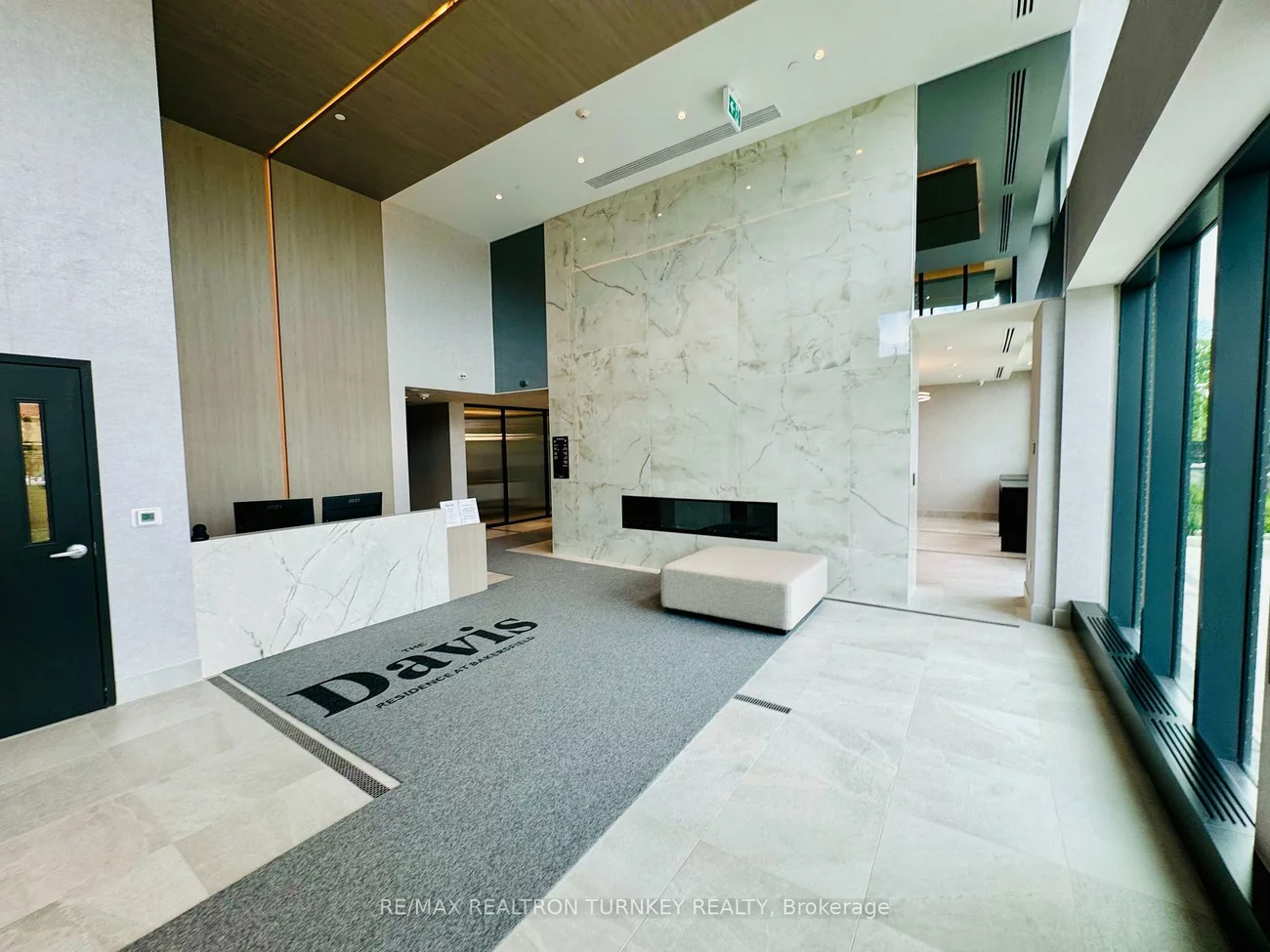 185, Deerfield, Central Newmarket, Newmarket