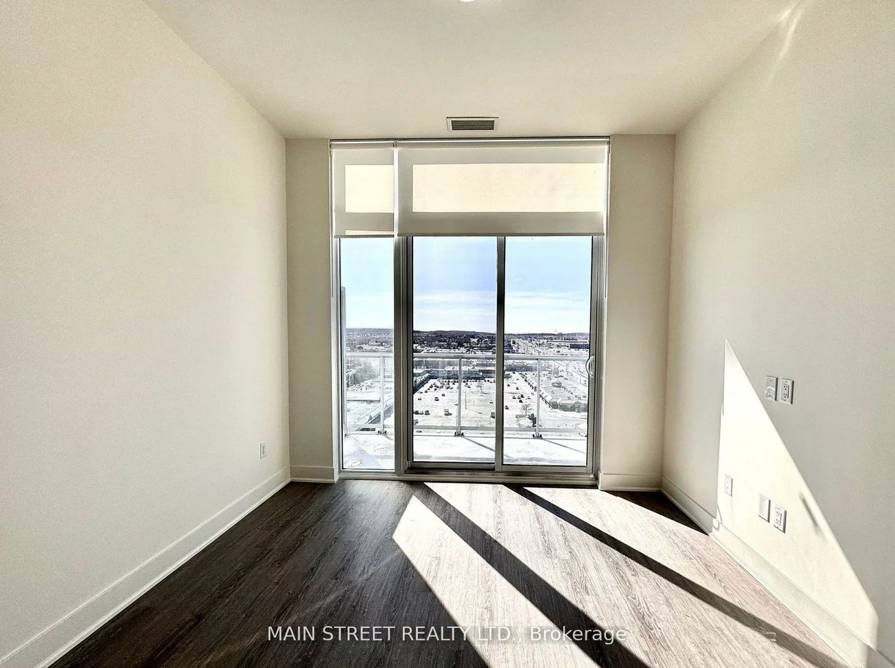 185, Deerfield, Central Newmarket, Newmarket