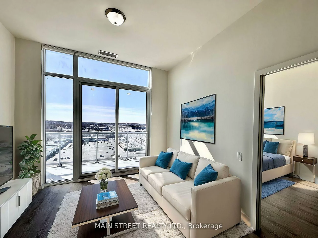 185, Deerfield, Central Newmarket, Newmarket