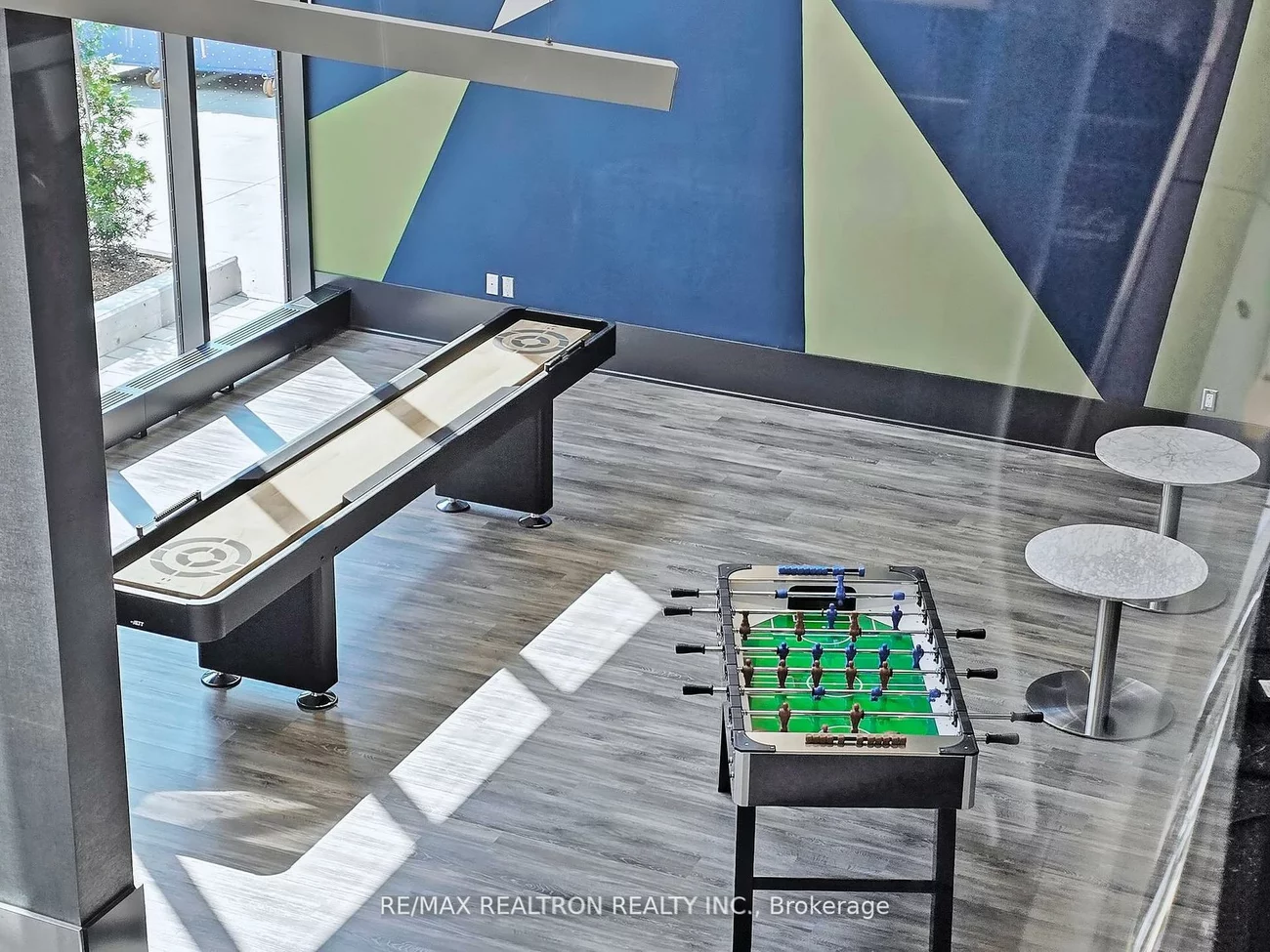 185, Deerfield, Central Newmarket, Newmarket