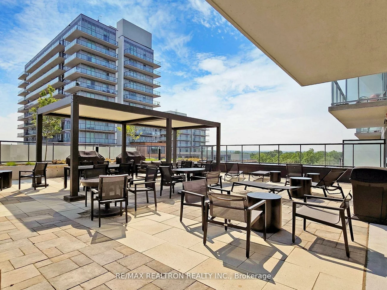 185, Deerfield, Central Newmarket, Newmarket