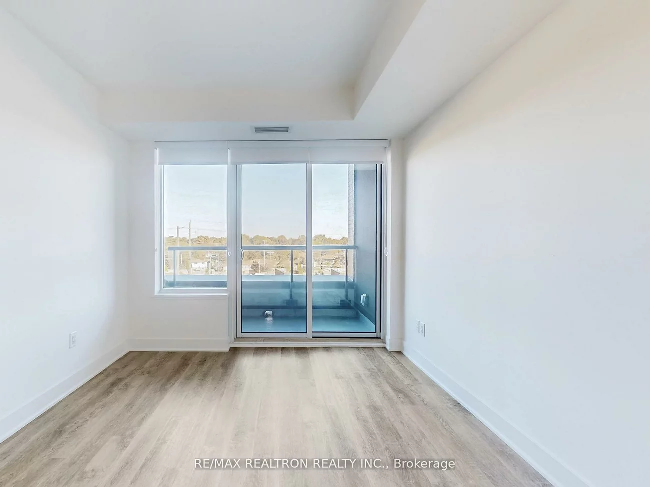 185, Deerfield, Central Newmarket, Newmarket