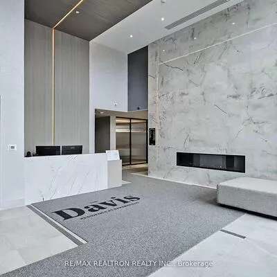 185, Deerfield, Central Newmarket, Newmarket