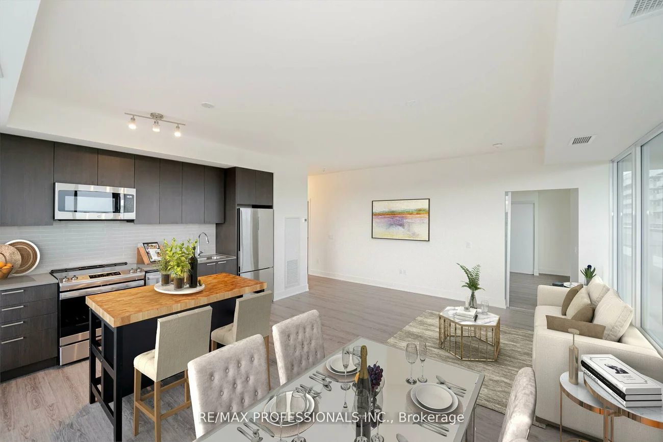 185, Deerfield, Central Newmarket, Newmarket