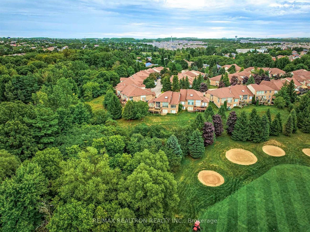 418, Morley Cook, Stonehaven-Wyndham, Newmarket