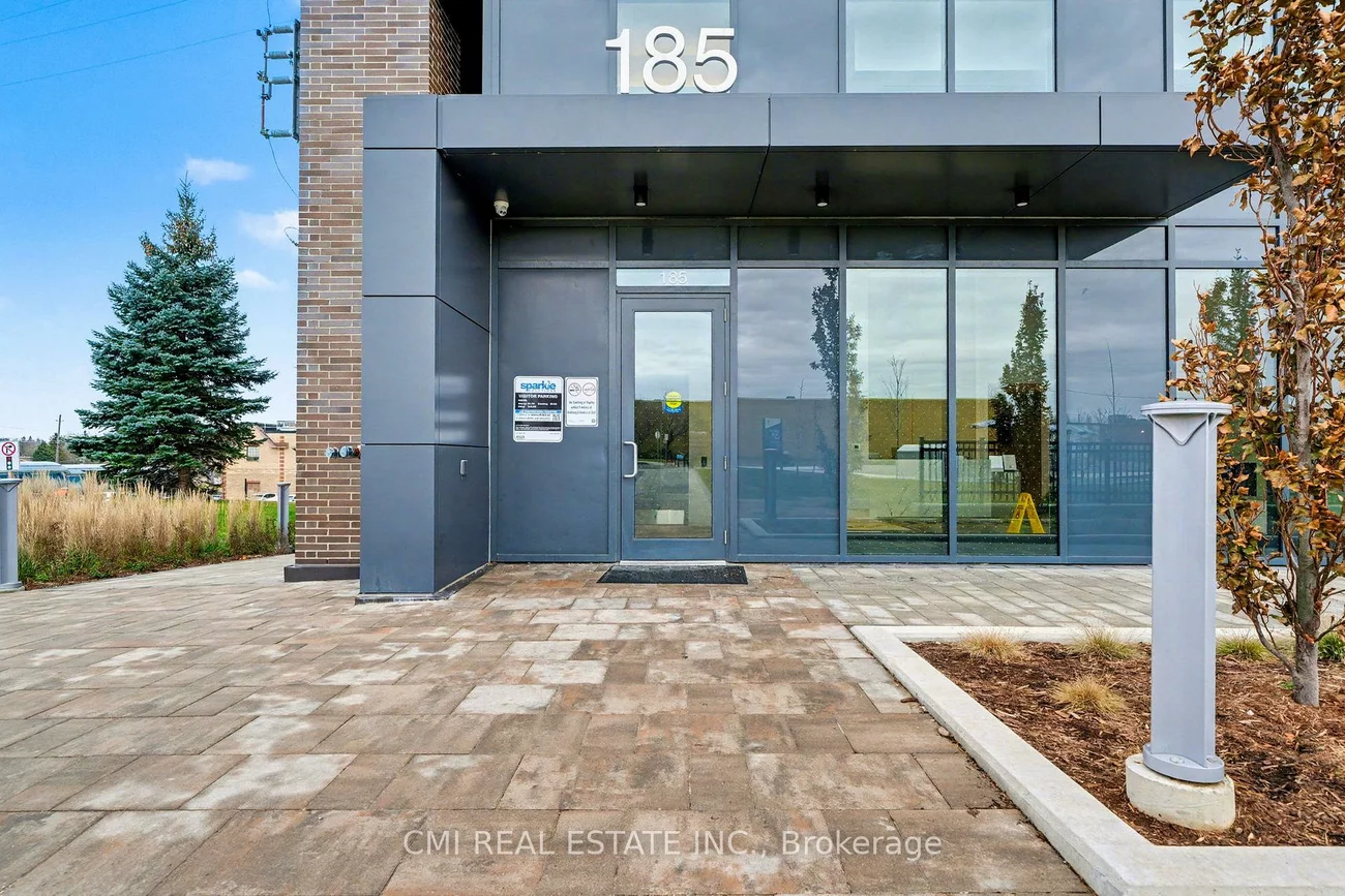 185, Deerfield, Central Newmarket, Newmarket