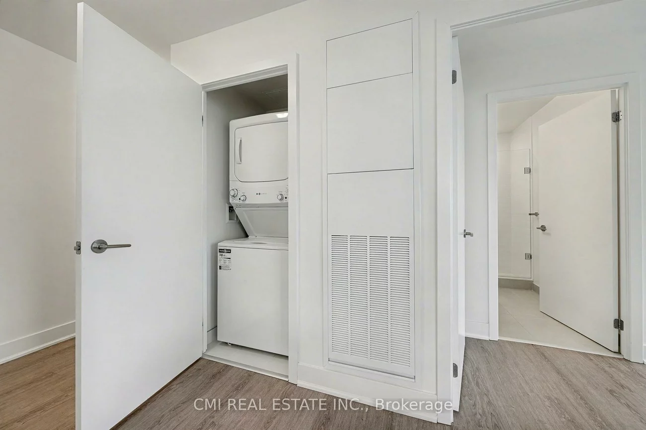 185, Deerfield, Central Newmarket, Newmarket