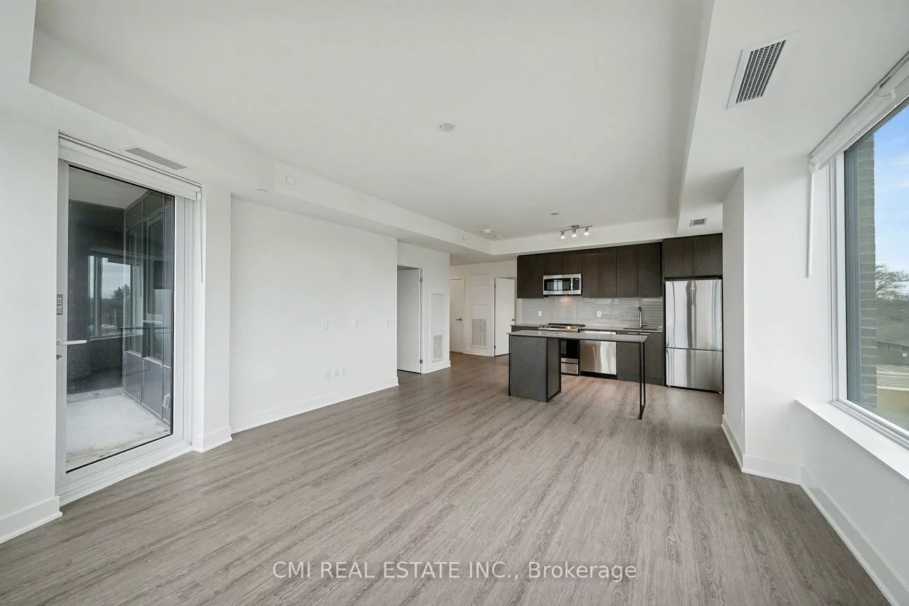 185, Deerfield, Central Newmarket, Newmarket