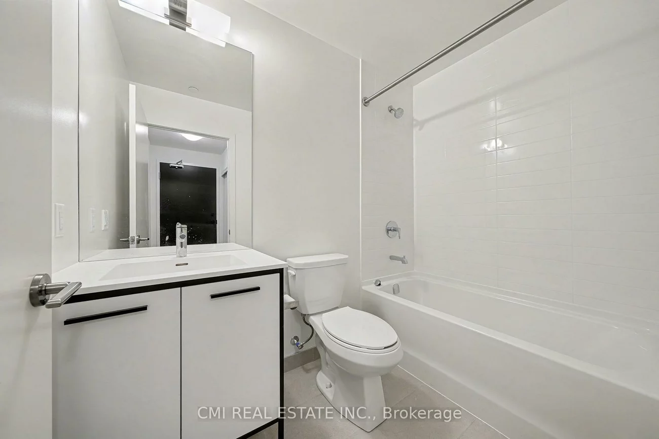 185, Deerfield, Central Newmarket, Newmarket