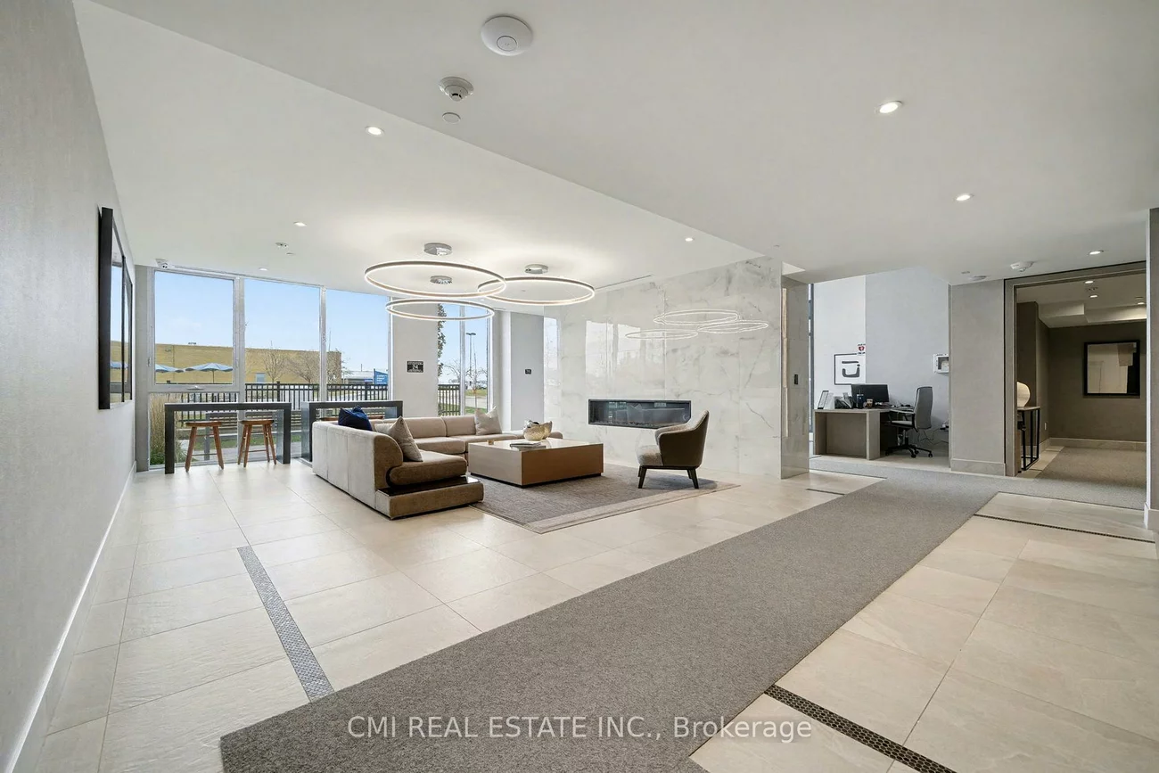 185, Deerfield, Central Newmarket, Newmarket