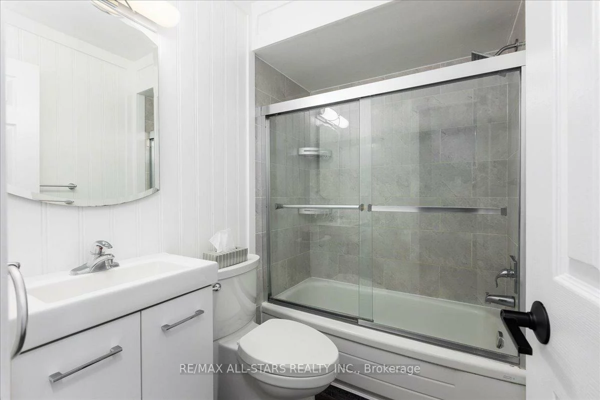 115, Main, Central Newmarket, Newmarket