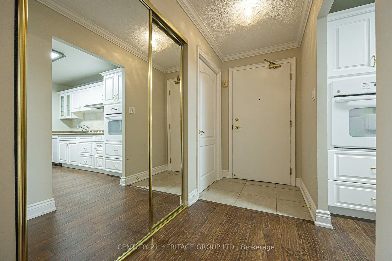 155, Main, Bristol-London, Newmarket