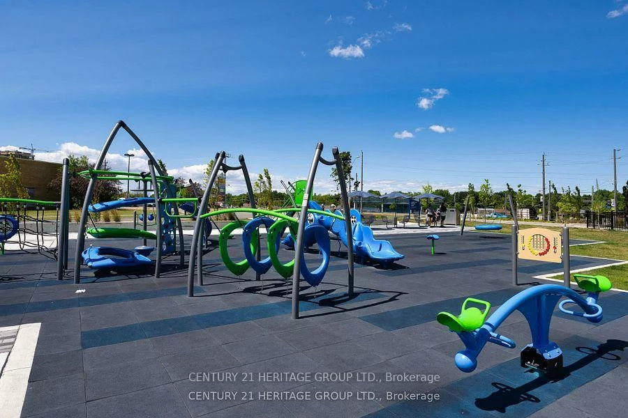 185, Deerfield, Central Newmarket, Newmarket