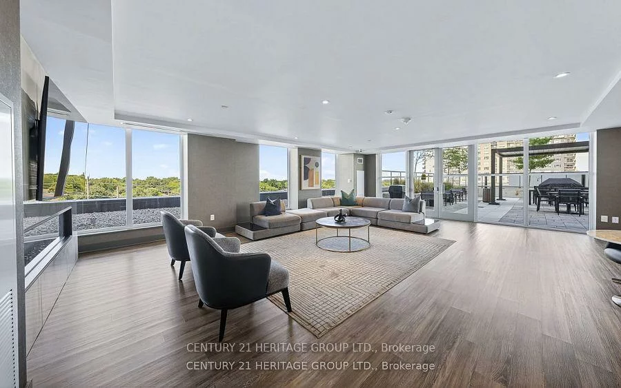 185, Deerfield, Central Newmarket, Newmarket