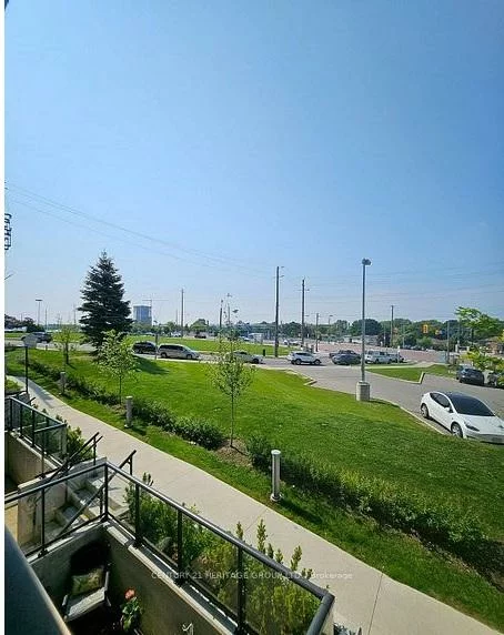 185, Deerfield, Central Newmarket, Newmarket