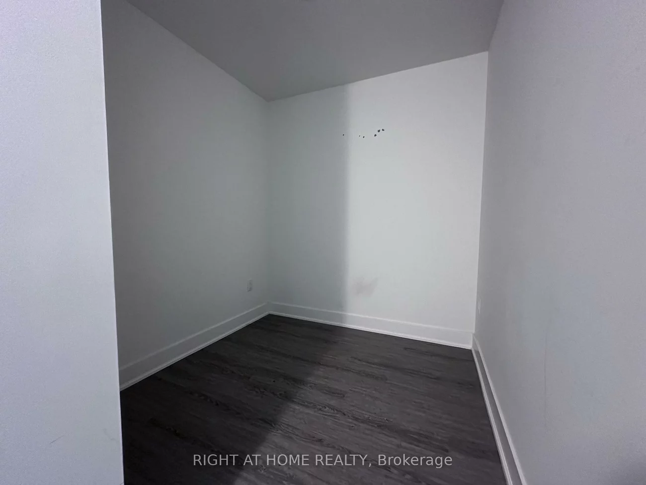 185, Deerfield, Central Newmarket, Newmarket