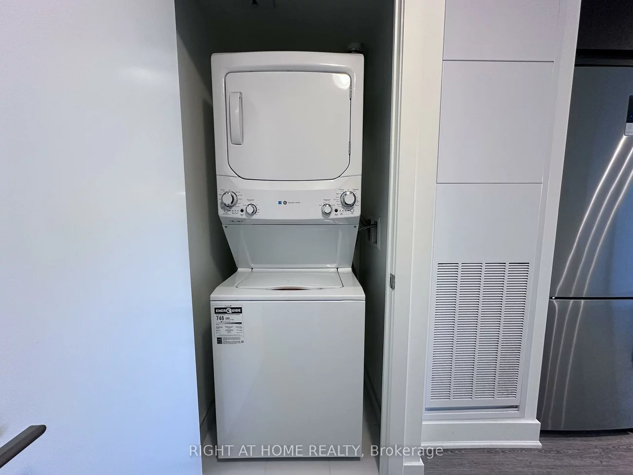 185, Deerfield, Central Newmarket, Newmarket