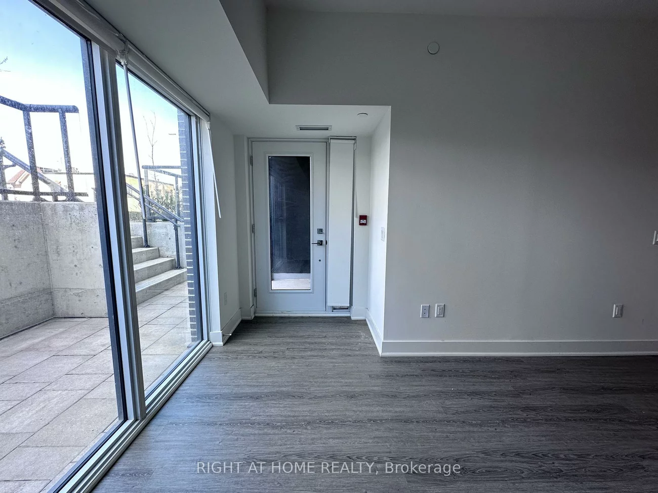 185, Deerfield, Central Newmarket, Newmarket