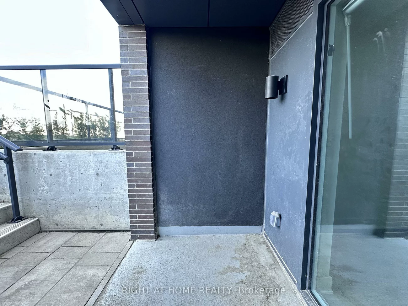 185, Deerfield, Central Newmarket, Newmarket