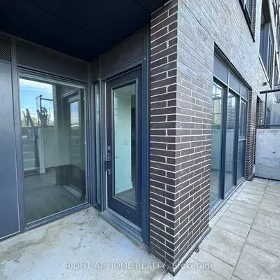 185, Deerfield, Central Newmarket, Newmarket