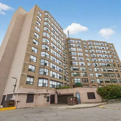 250, Davis, Central Newmarket, Newmarket