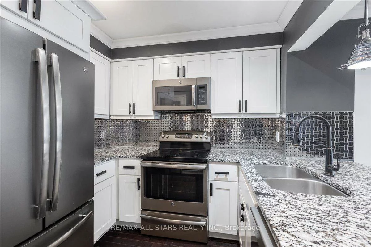 115, Main, Central Newmarket, Newmarket