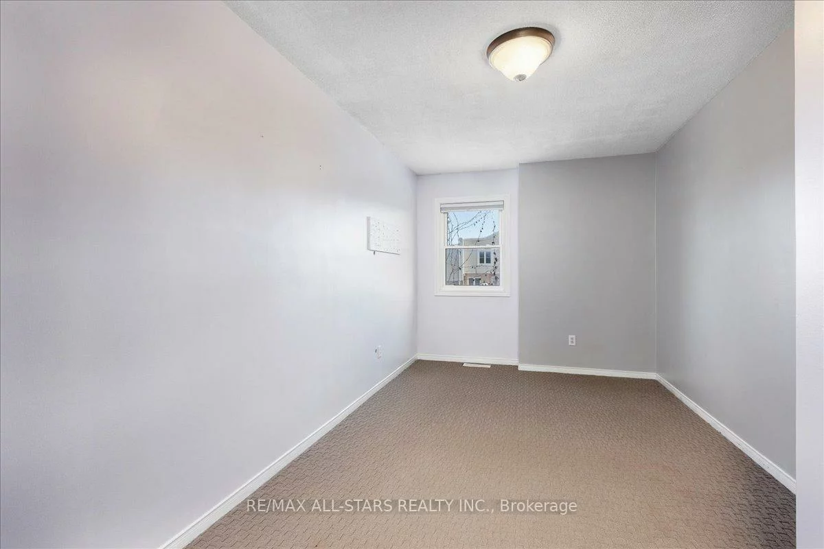 115, Main, Central Newmarket, Newmarket