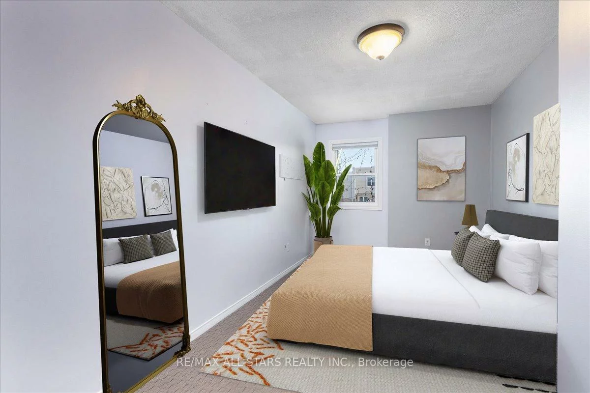 115, Main, Central Newmarket, Newmarket