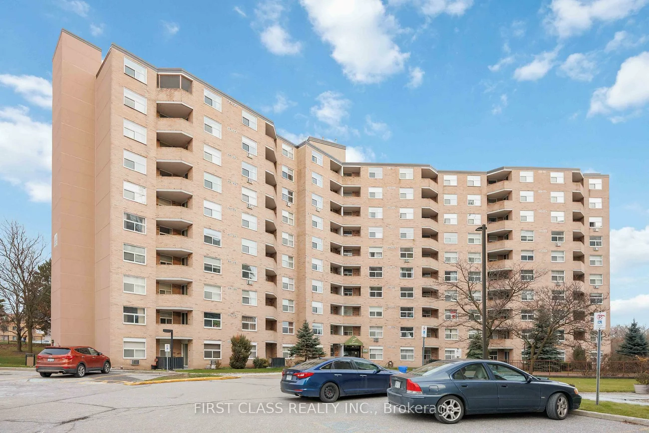 260, Davis, Central Newmarket, Newmarket