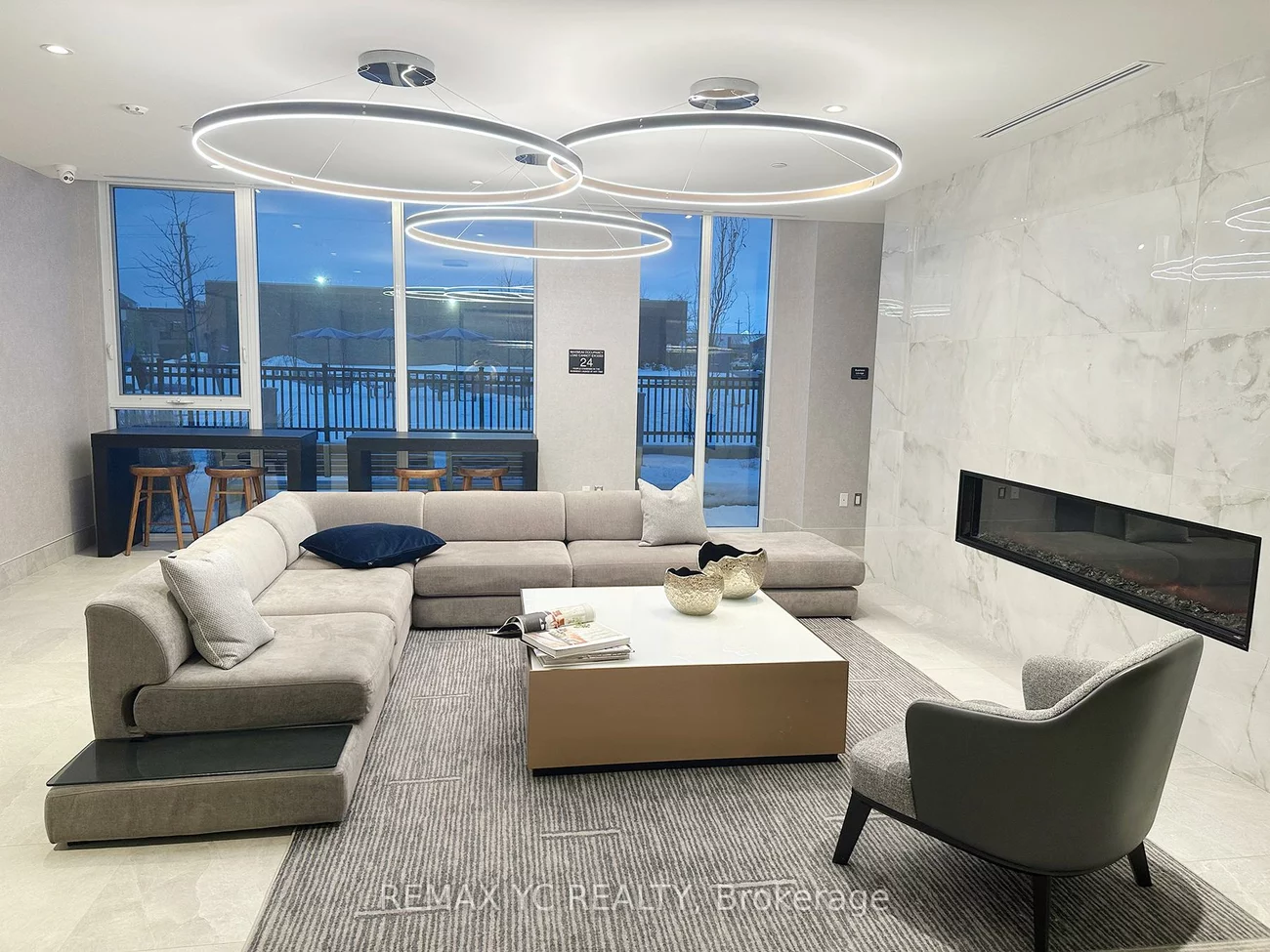 185, Deerfield, Central Newmarket, Newmarket