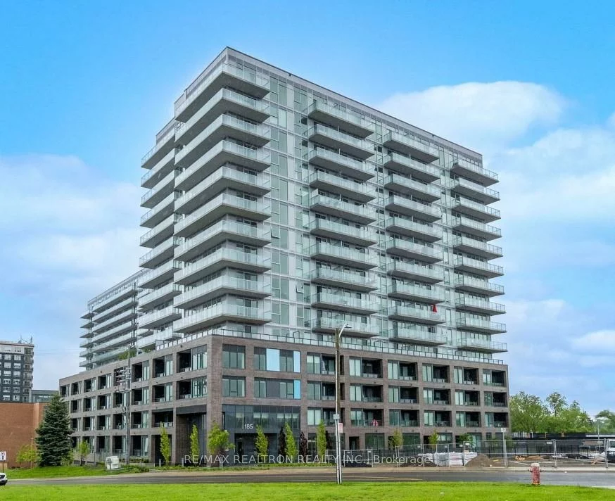 185, Deerfield, Central Newmarket, Newmarket