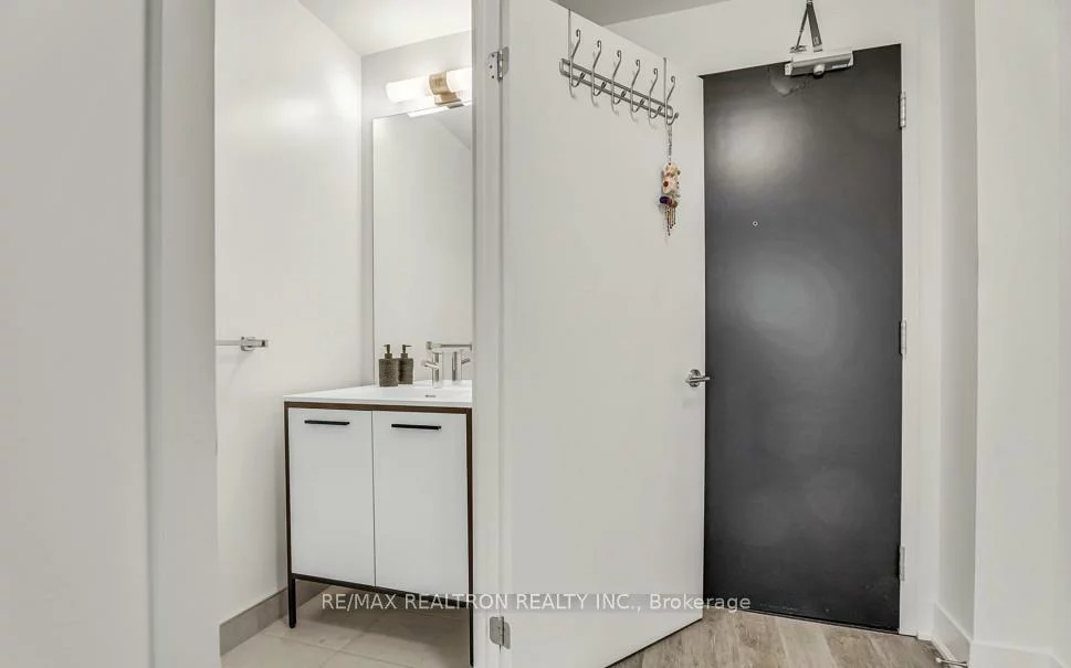 185, Deerfield, Central Newmarket, Newmarket