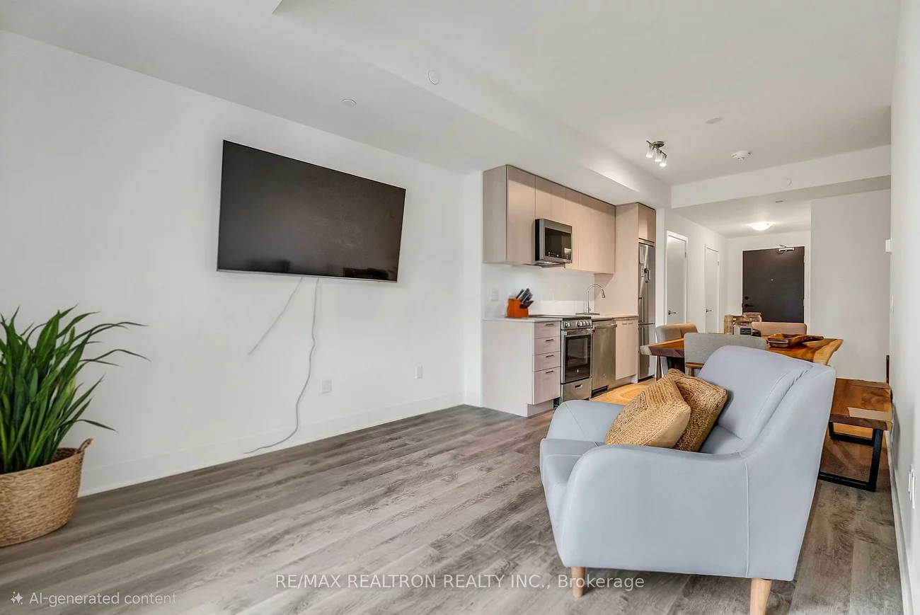 185, Deerfield, Central Newmarket, Newmarket