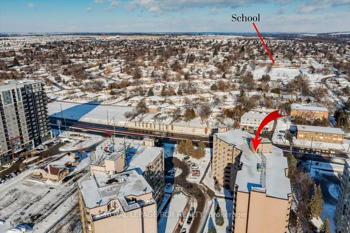 260, Davis, Central Newmarket, Newmarket