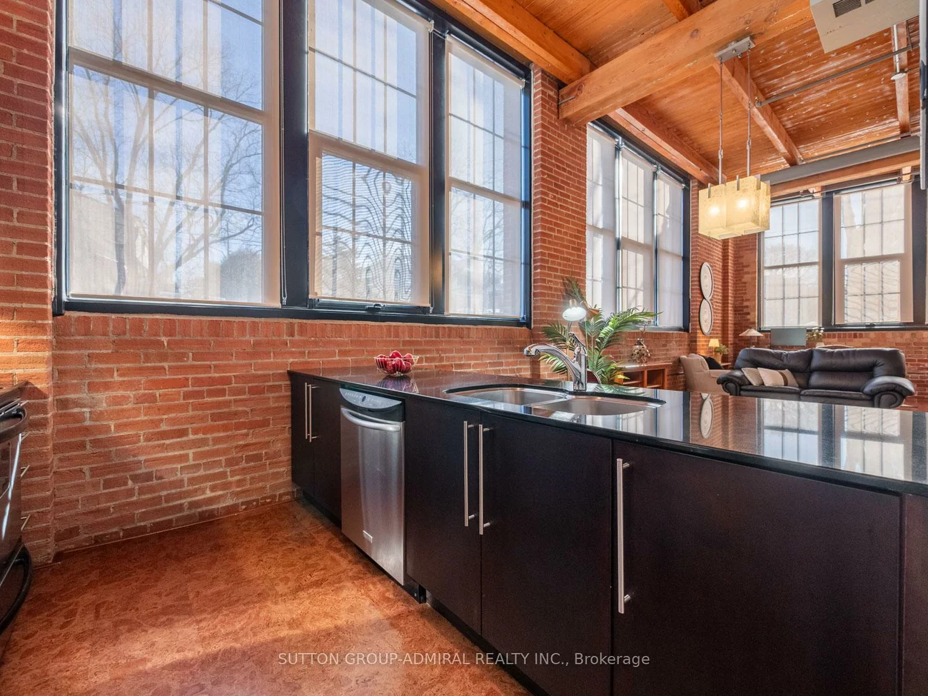 543, Timothy, Central Newmarket, Newmarket