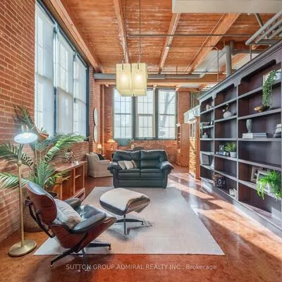 543, Timothy, Central Newmarket, Newmarket