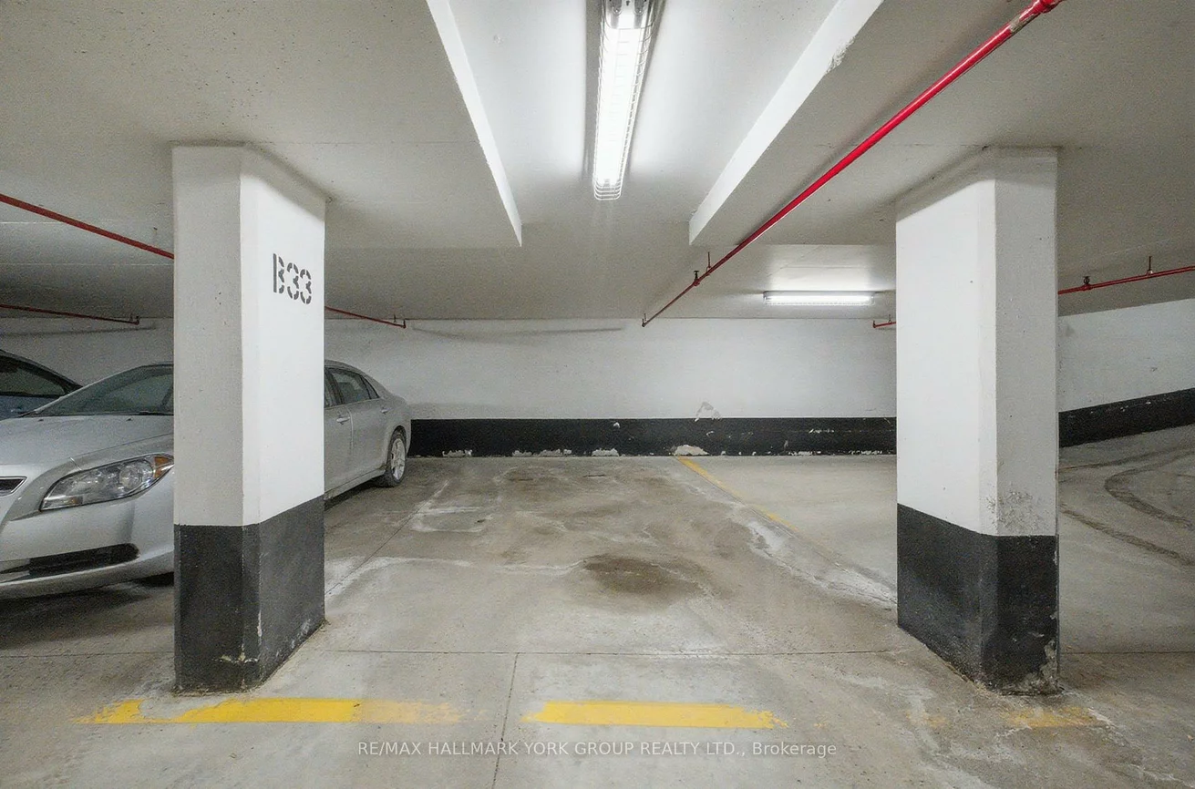 250, Davis, Central Newmarket, Newmarket