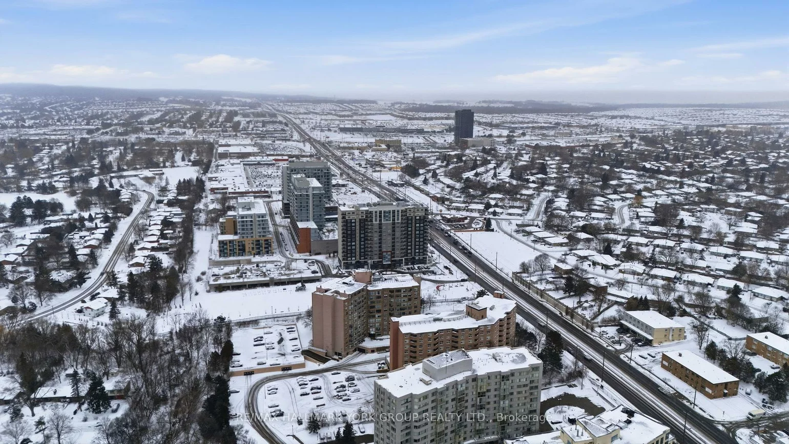 250, Davis, Central Newmarket, Newmarket