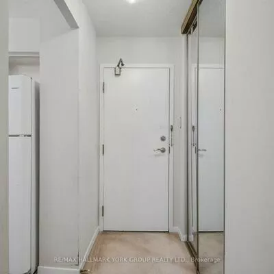 250, Davis, Central Newmarket, Newmarket