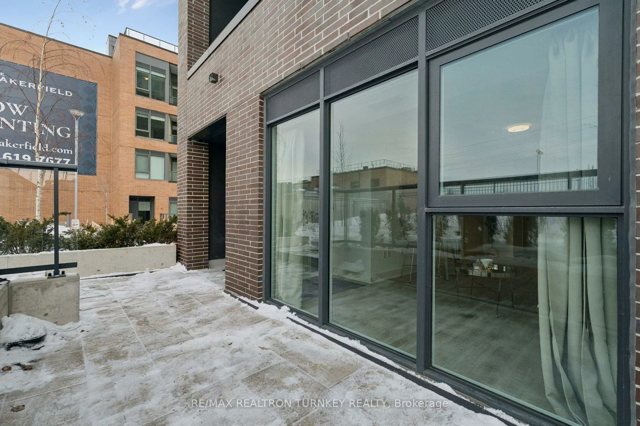 185, Deerfield, Central Newmarket, Newmarket