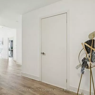 185, Deerfield, Central Newmarket, Newmarket