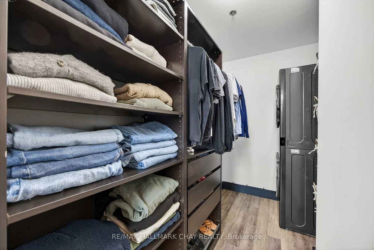 543, Timothy, Central Newmarket, Newmarket