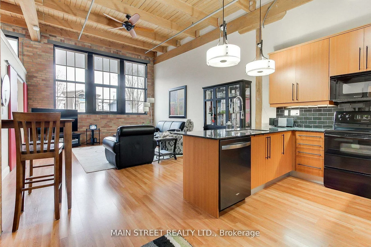 543, Timothy, Central Newmarket, Newmarket