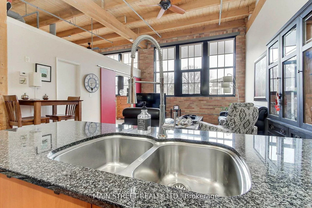 543, Timothy, Central Newmarket, Newmarket