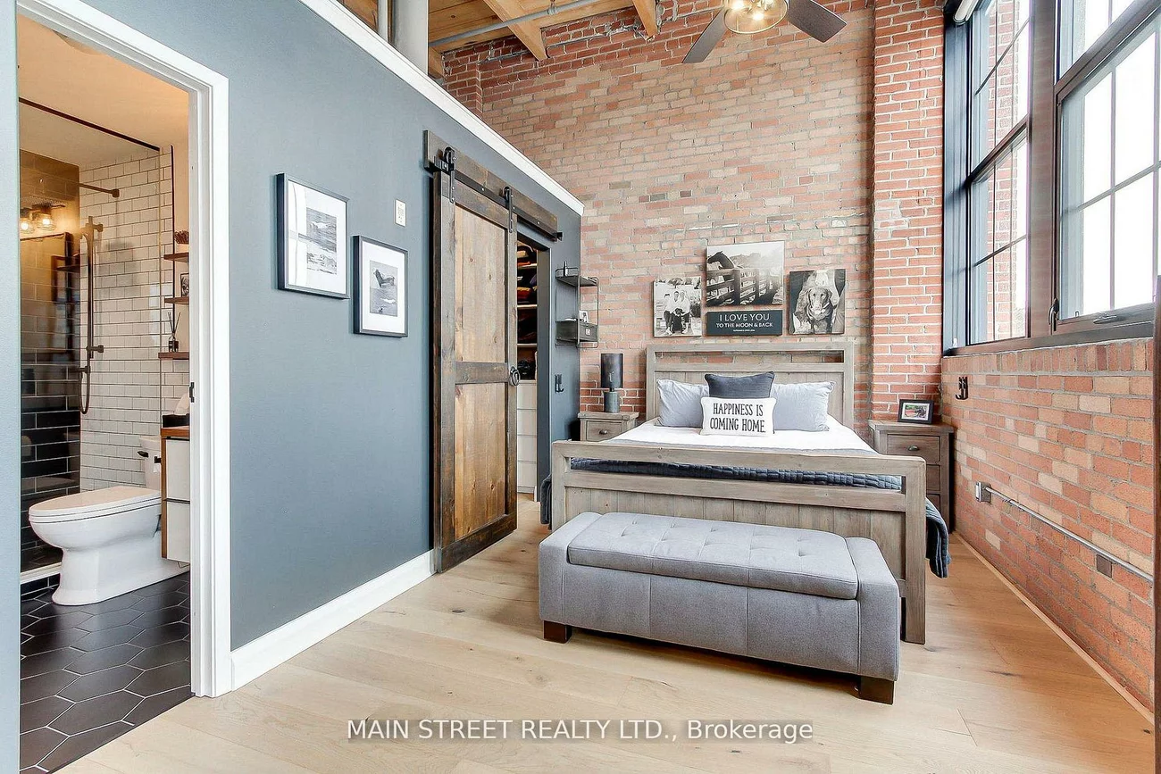 543, Timothy, Central Newmarket, Newmarket