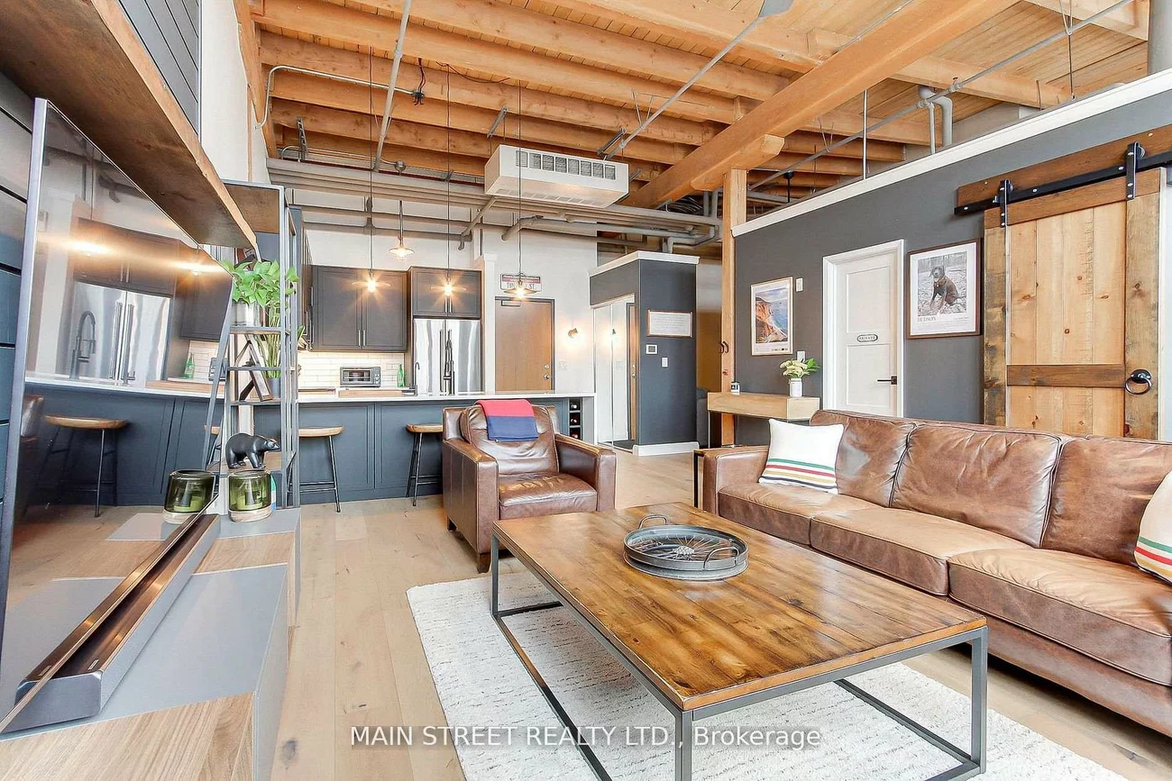 543, Timothy, Central Newmarket, Newmarket