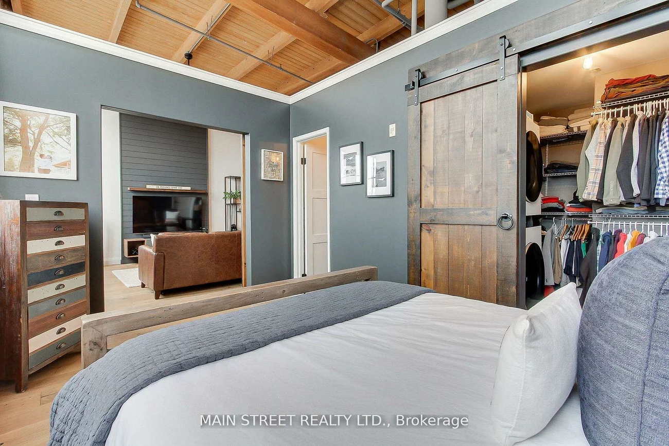 543, Timothy, Central Newmarket, Newmarket