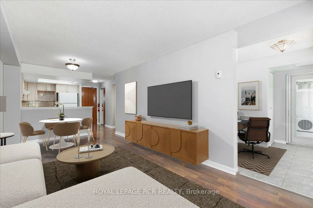 900, Bogart Mill, Gorham-College Manor, Newmarket