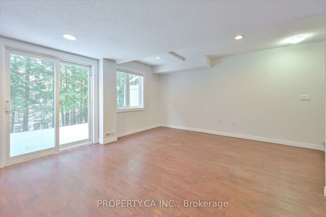 1051, On Bogart, Gorham-College Manor, Newmarket