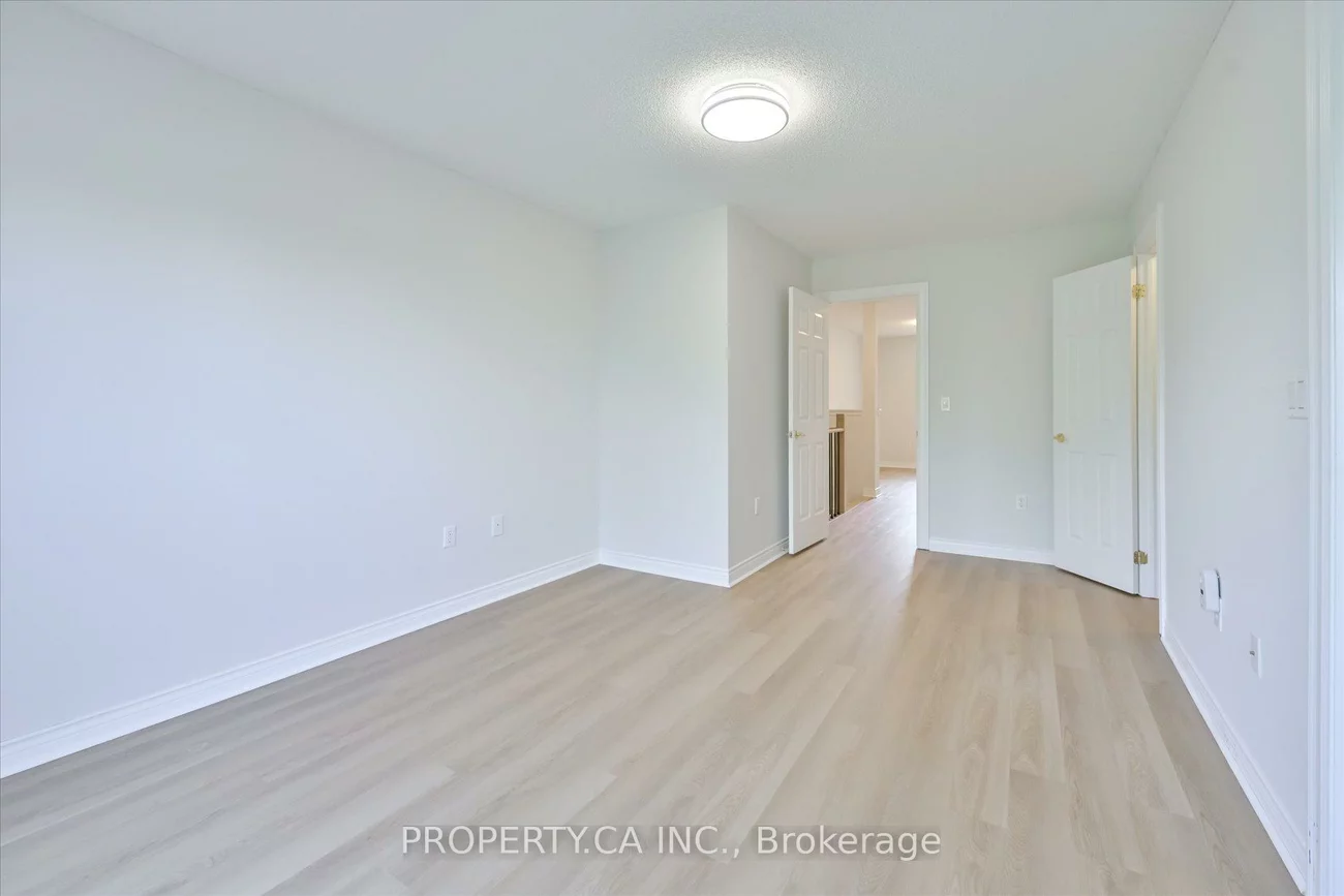 1051, On Bogart, Gorham-College Manor, Newmarket